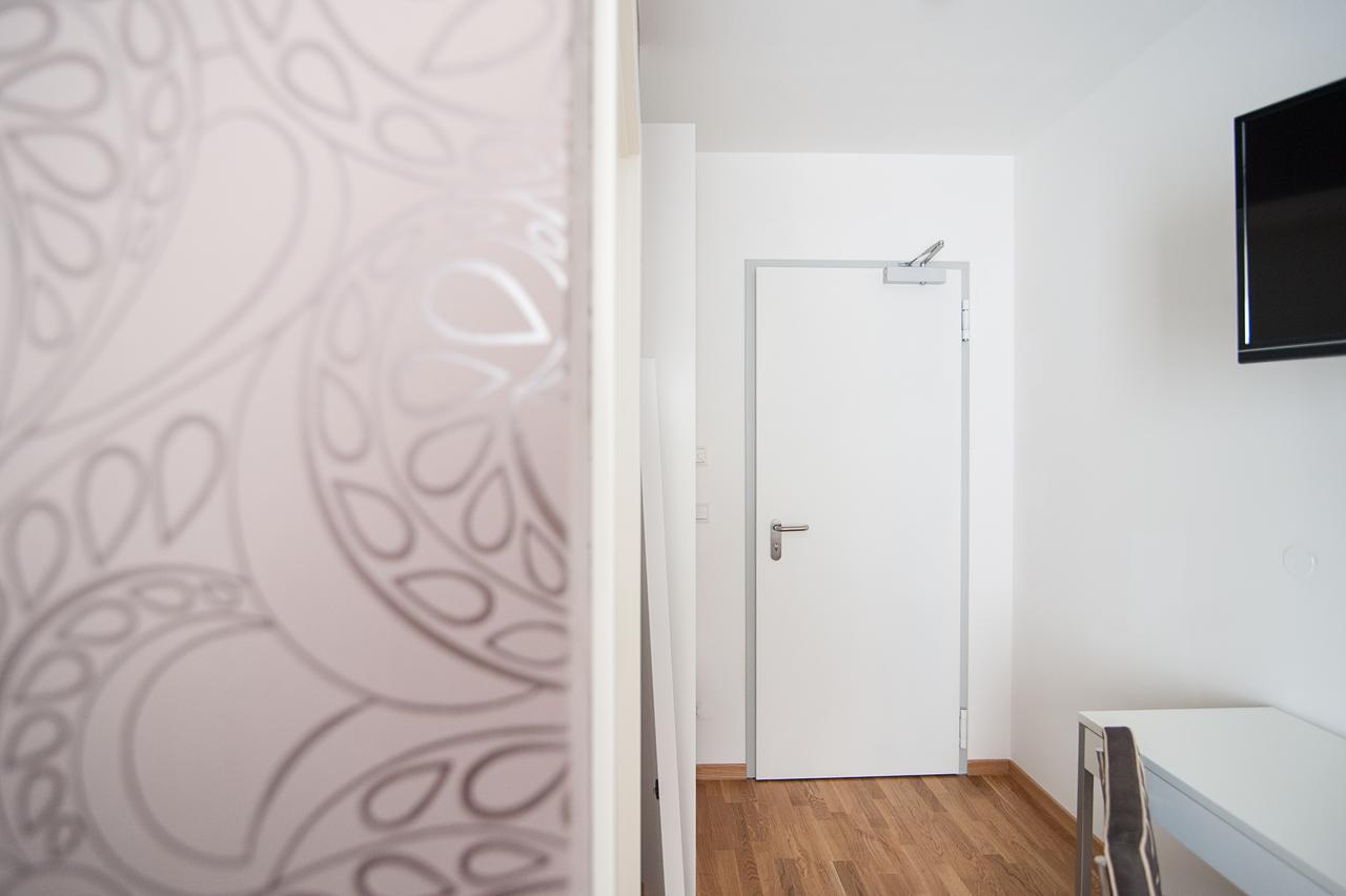 Hotel Apartment Am Arbach Eningen unter Achalm Phòng bức ảnh
