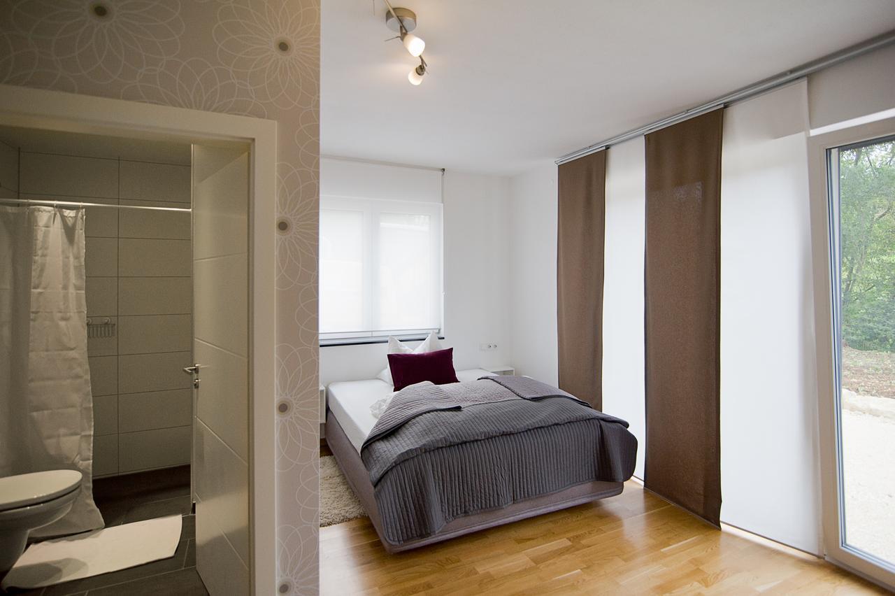 Hotel Apartment Am Arbach Eningen unter Achalm Phòng bức ảnh