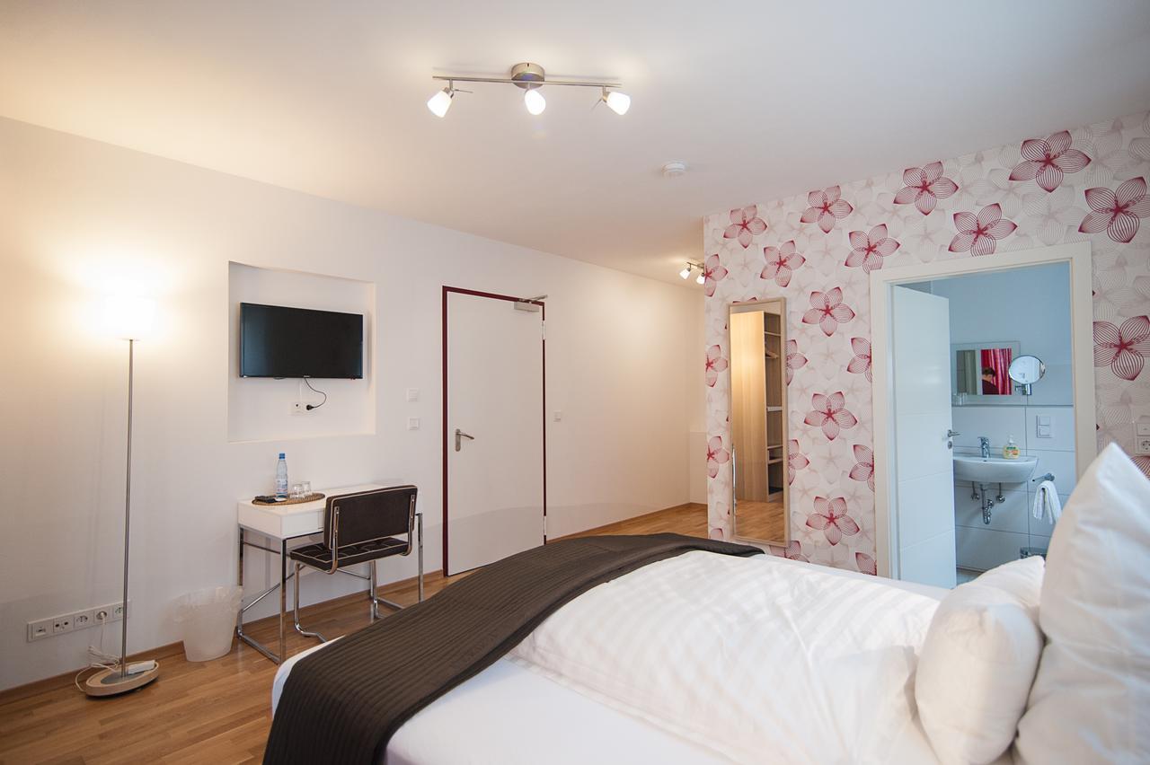 Hotel Apartment Am Arbach Eningen unter Achalm Phòng bức ảnh
